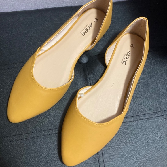 No Longer Available - Ardene Flats - Picture 2 of 4